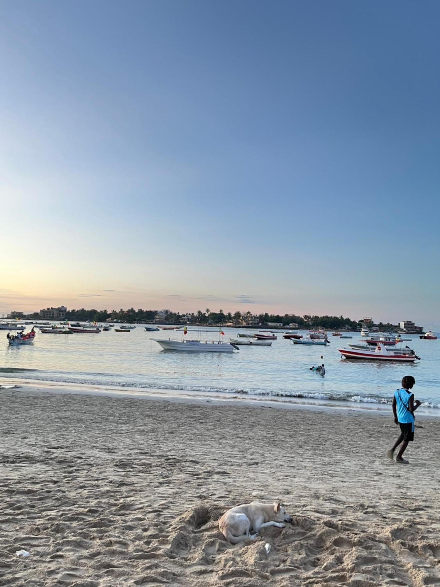 Like At Home Dakar Bagian luar foto